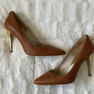 MICHAEL KORS LEATHER PUMPS HEELS